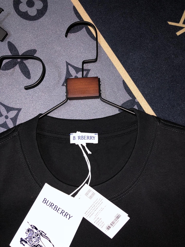 ブランドTシャツ細部ディテール